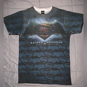 Batman v Superman Men’s T-shirt